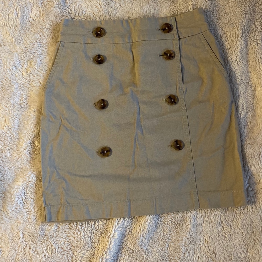 NWT GAP khaki skirt